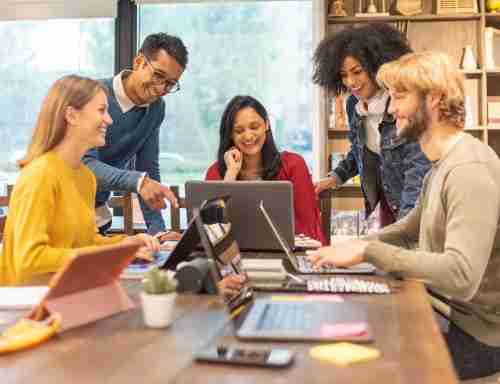 彩运网工作生活体验